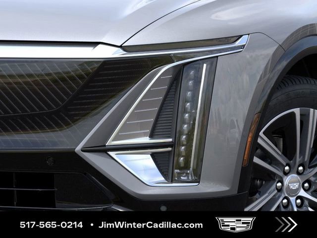 New 2025 Cadillac Lyriq Luxury w/ LPO, Floor Liner Package image 11