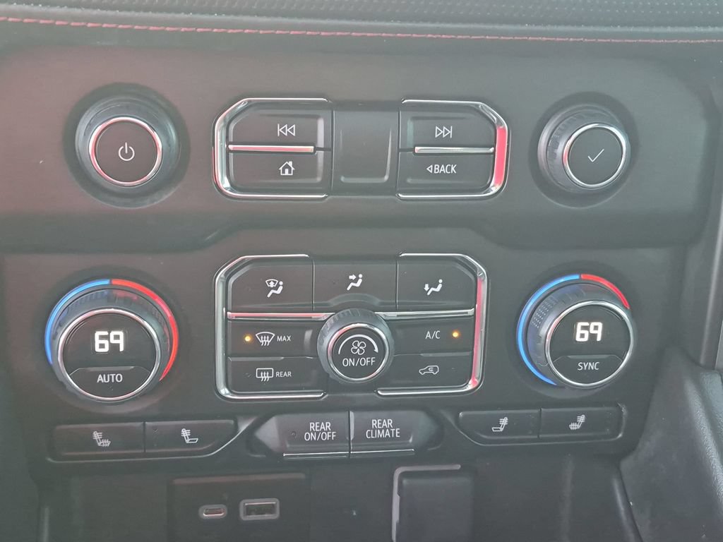 Used 2023 Chevrolet Tahoe RST RWD image 18