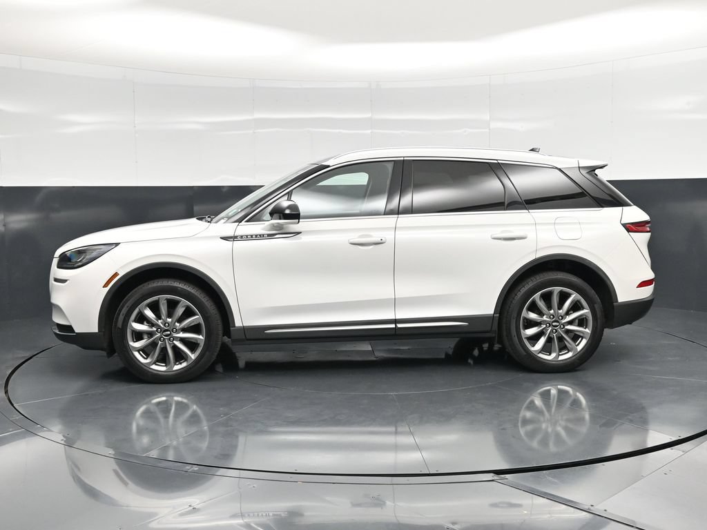 Used 2022 Lincoln Corsair AWD w/ Premium Package image 9