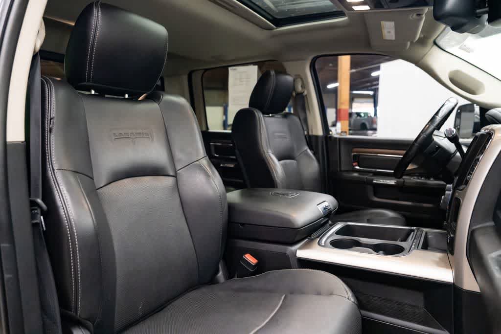 Used 2016 RAM 2500 Laramie w/ Convenience Group AWD/4WD image 31