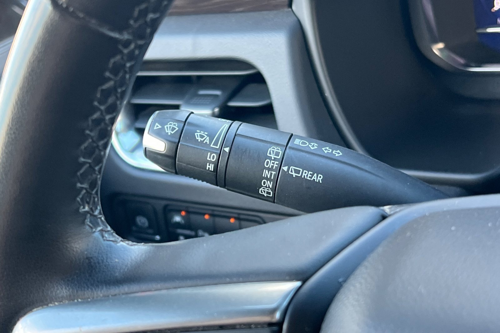 Used 2024 Chevrolet Tahoe LT image 37