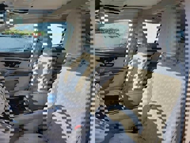 Used 2022 Mercedes-Benz EQS 450+ Sedan image 10