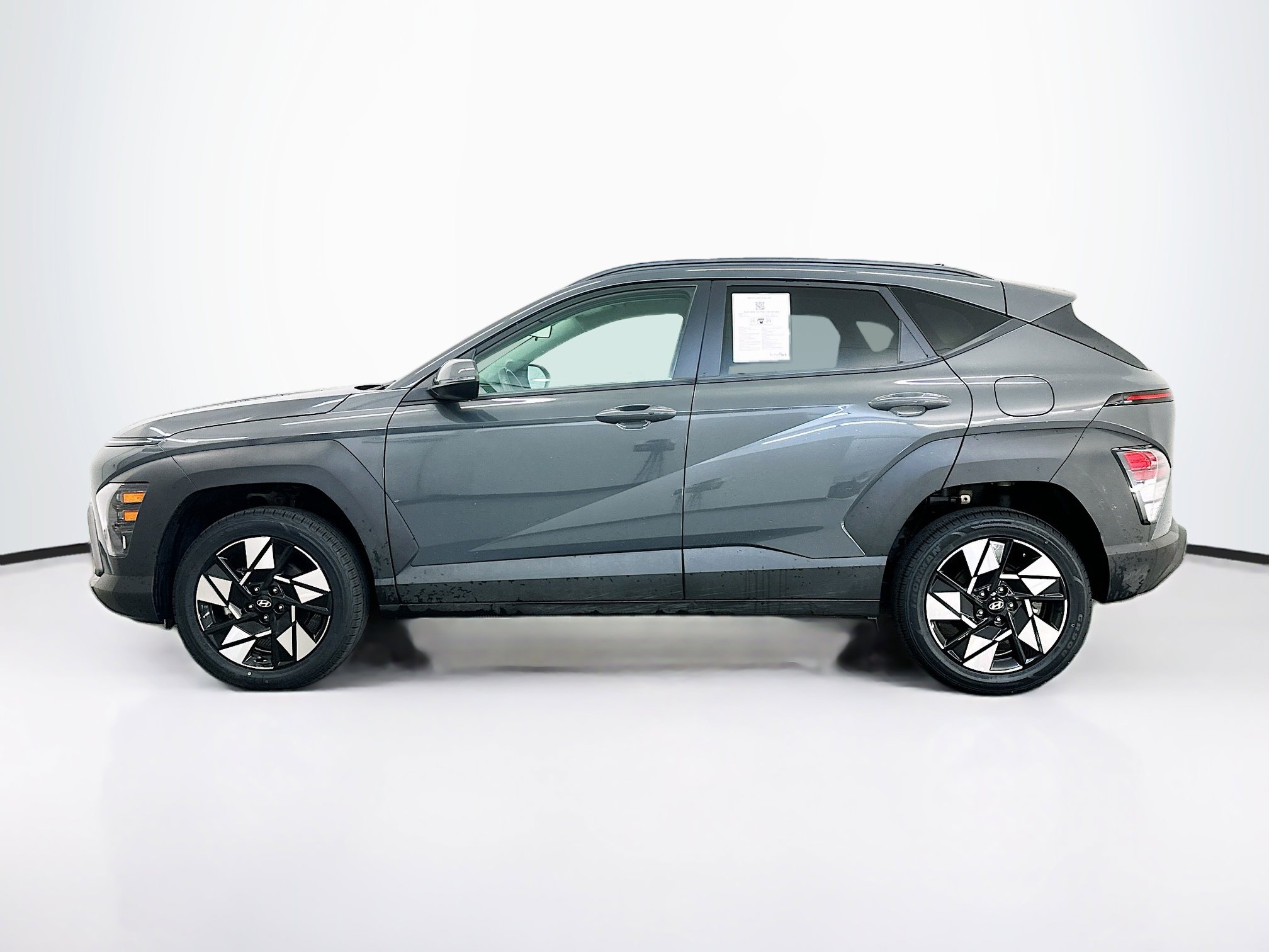 Used 2025 Hyundai Kona SEL AWD/4WD image 4