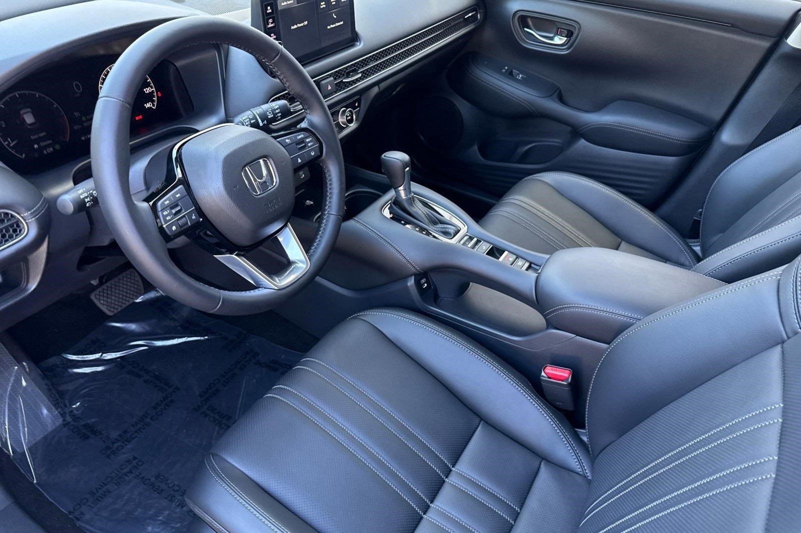 Certified 2026 Honda HR-V EX-L image 4