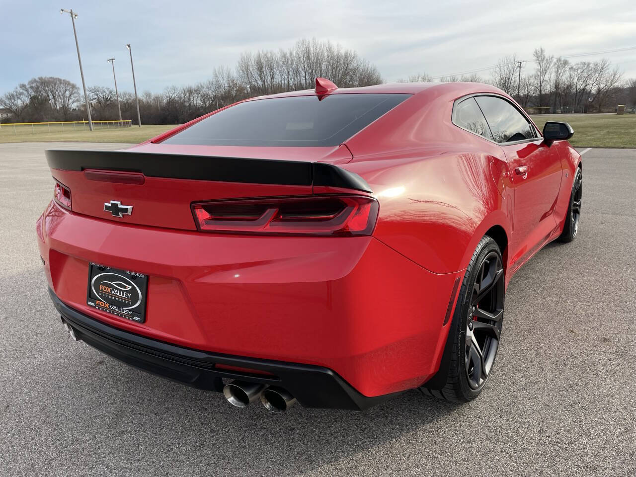 Used 2018 Chevrolet Camaro SS RWD image 6