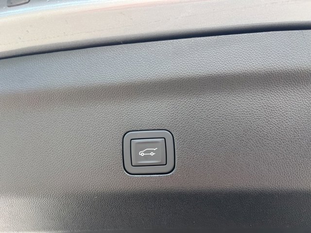 New 2026 Chevrolet Suburban High Country image 10