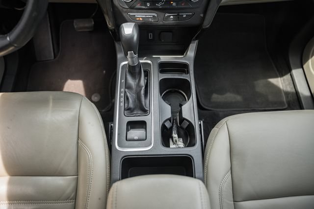 Used 2017 Ford Escape Titanium FWD image 33