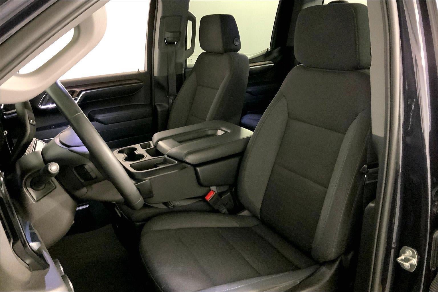 Used 2024 Chevrolet Silverado 1500 LT AWD/4WD image 22
