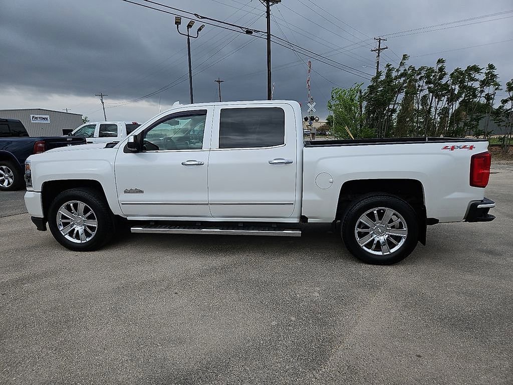 Used 2017 Chevrolet Silverado 1500 High Country image 3