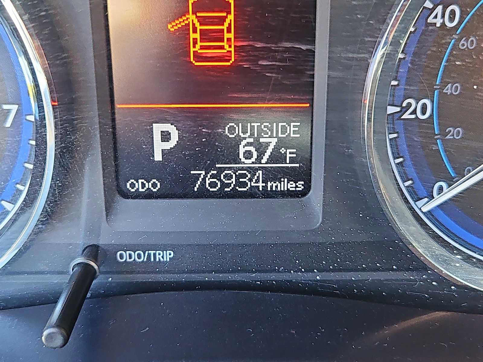 Used 2018 Toyota Corolla LE FWD image 13