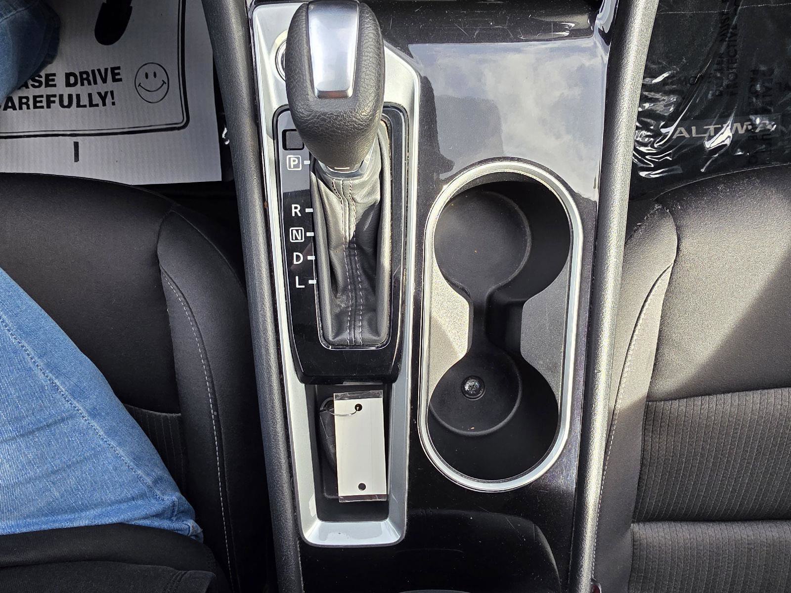 Used 2024 Nissan Altima 2.5 SV image 22