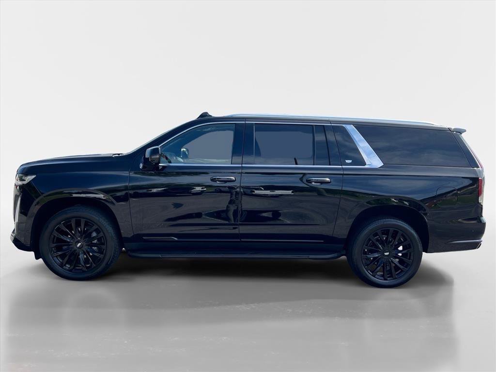 Used 2023 Cadillac Escalade ESV Premium Luxury AWD/4WD image 2