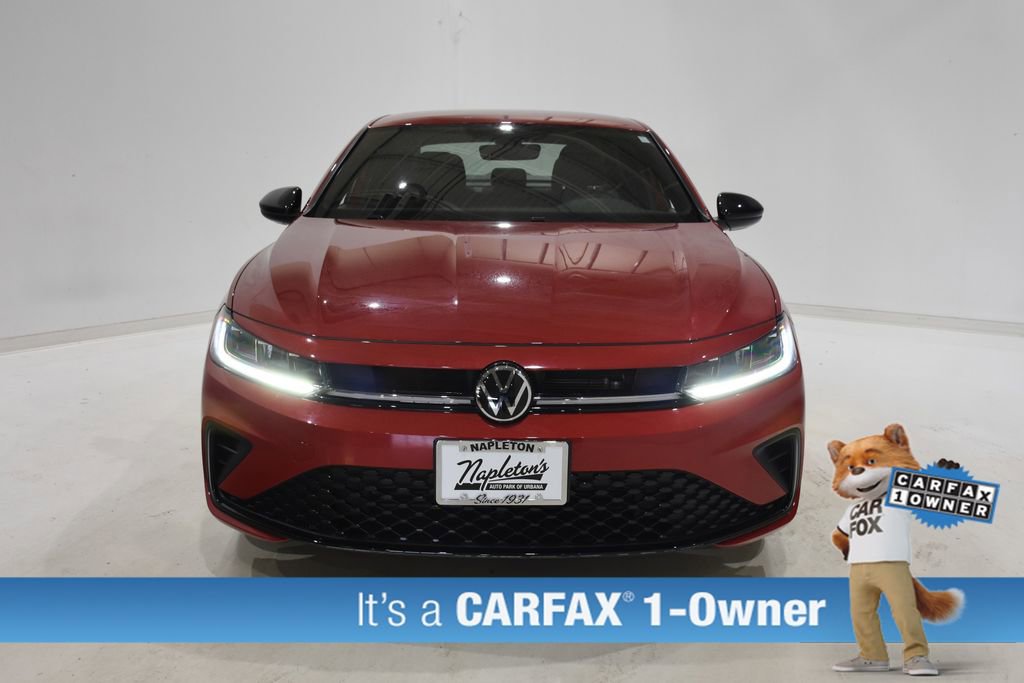 Used 2025 Volkswagen Jetta Sport image 3