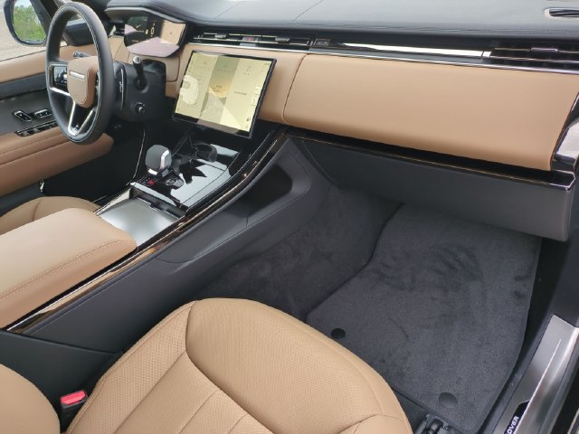 New 2027 Land Rover Range Rover Sport SE AWD/4WD image 19