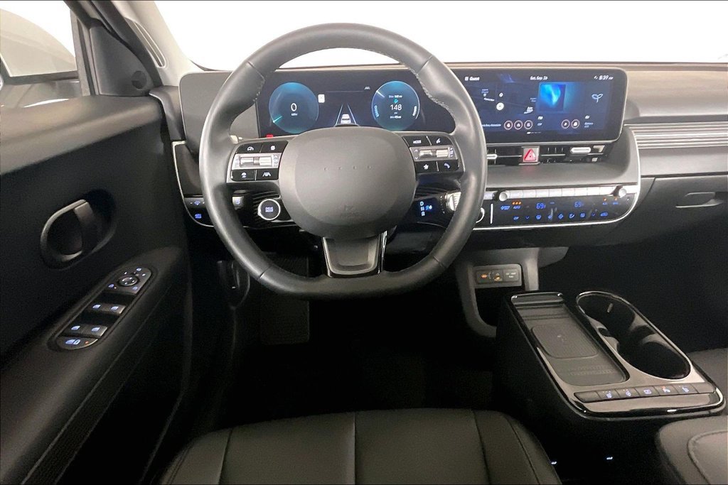 Used 2025 Hyundai Ioniq 5 SEL RWD image 4