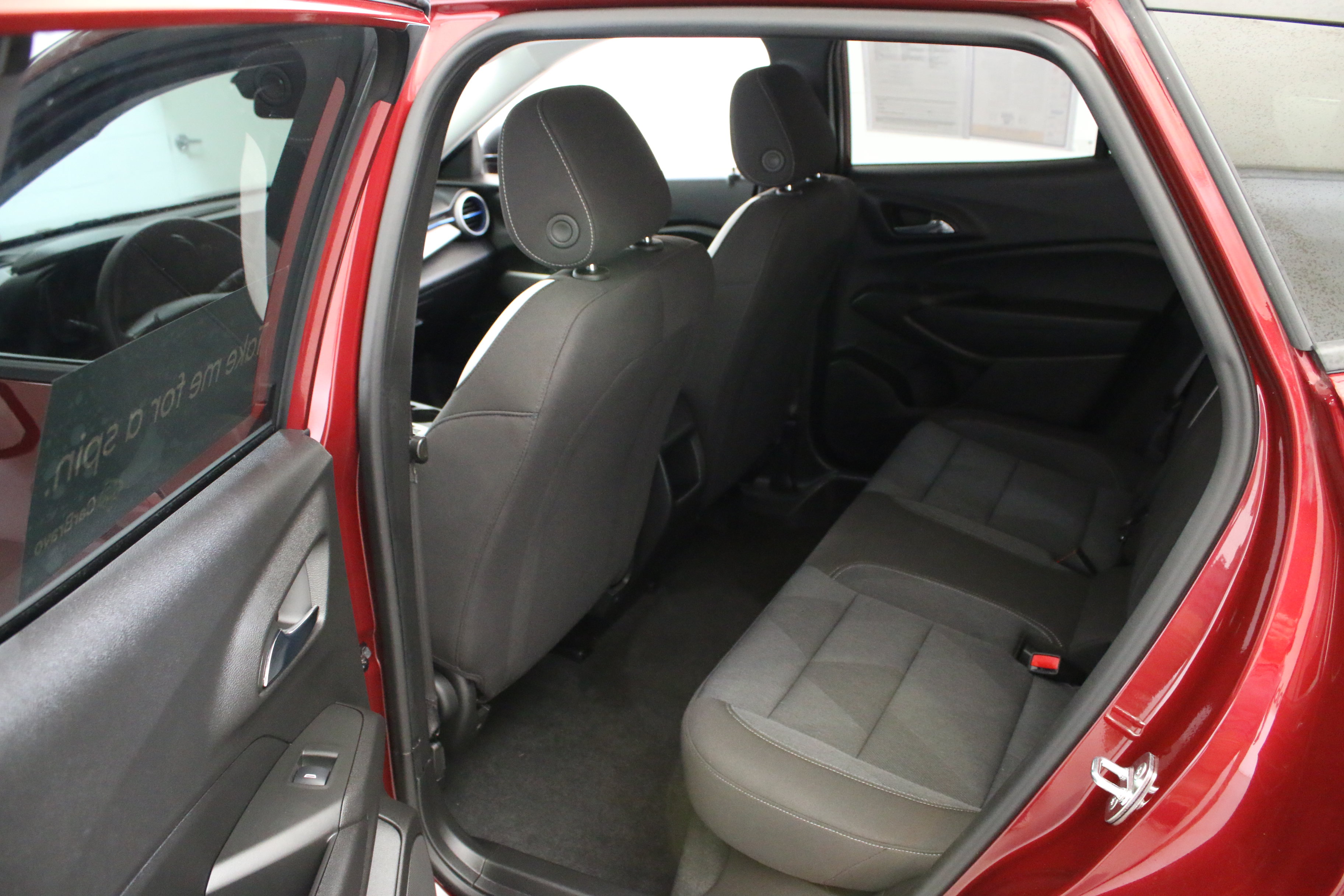 Certified 2024 Chevrolet Trax LS FWD image 28