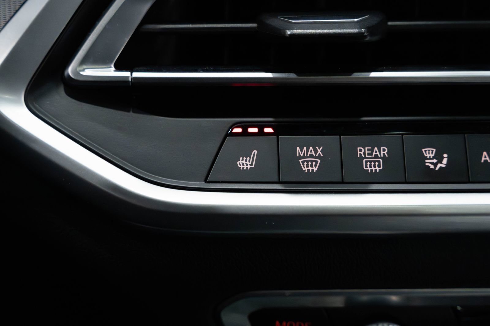 Used 2021 BMW X5 xDrive45e w/ M Sport Package image 14