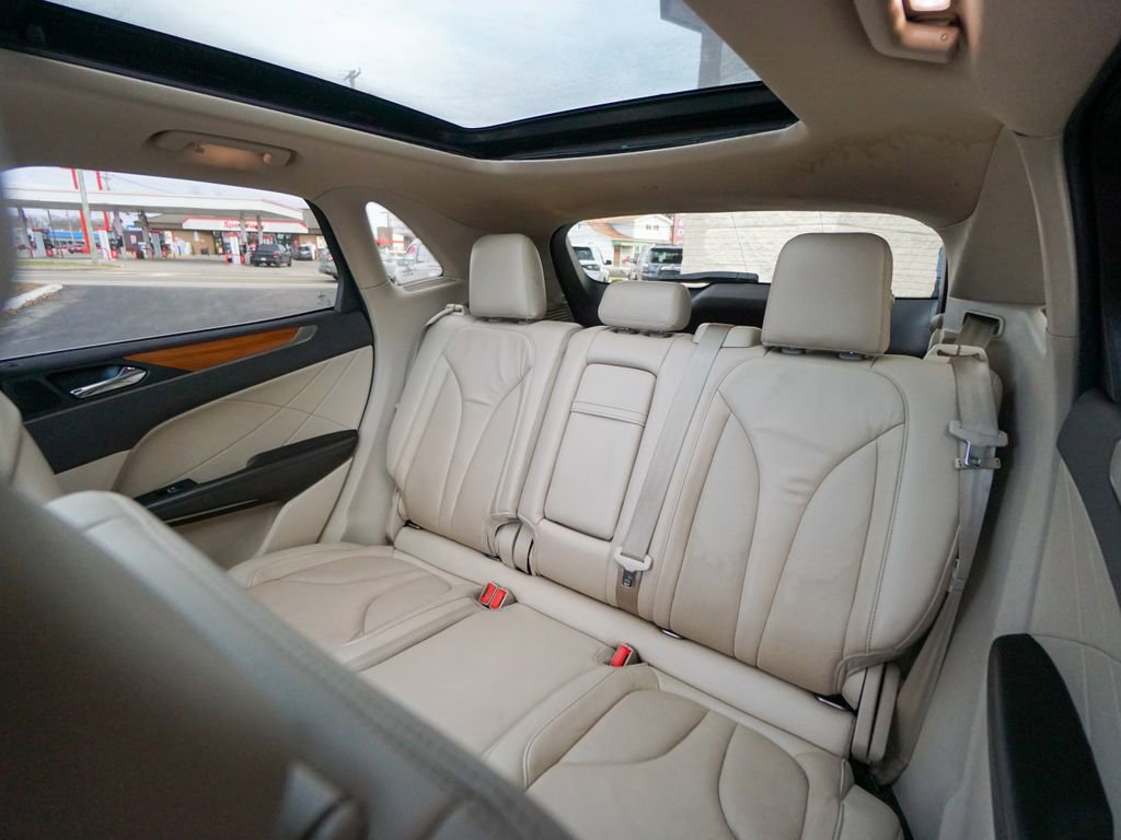 Used 2017 Lincoln MKC Select w/ Select Plus Package image 29