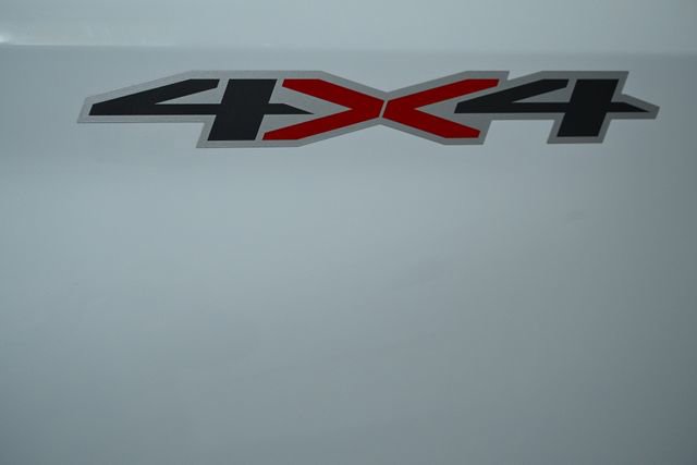 Used 2025 Chevrolet Silverado 2500 LT w/ Convenience Package image 15