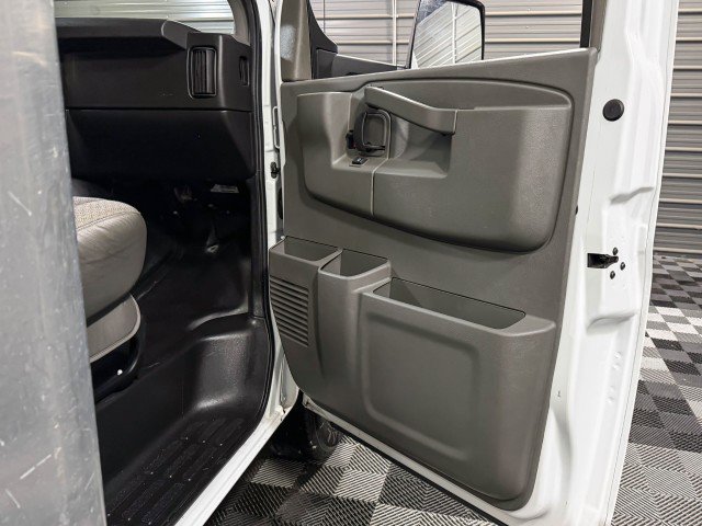Used 2021 Chevrolet Express 3500 w/ Power Convenience Package image 29