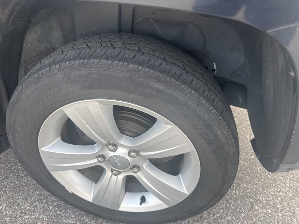 Used 2015 Jeep Compass High Altitude image 10