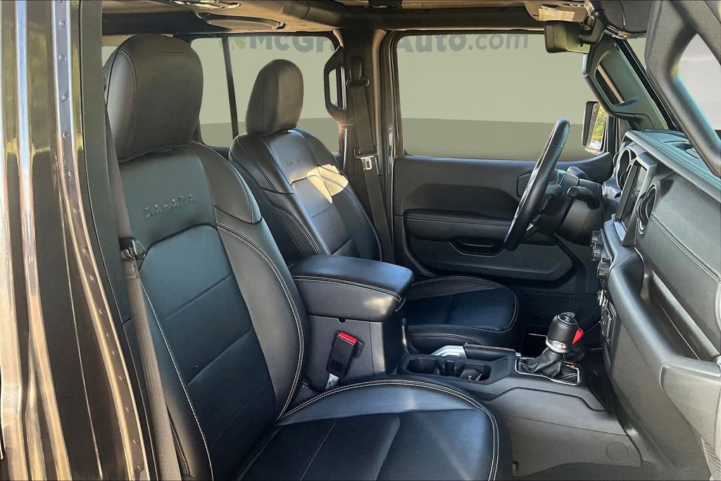 Used 2021 Jeep Wrangler Unlimited Sahara w/ Cold Weather Group image 30