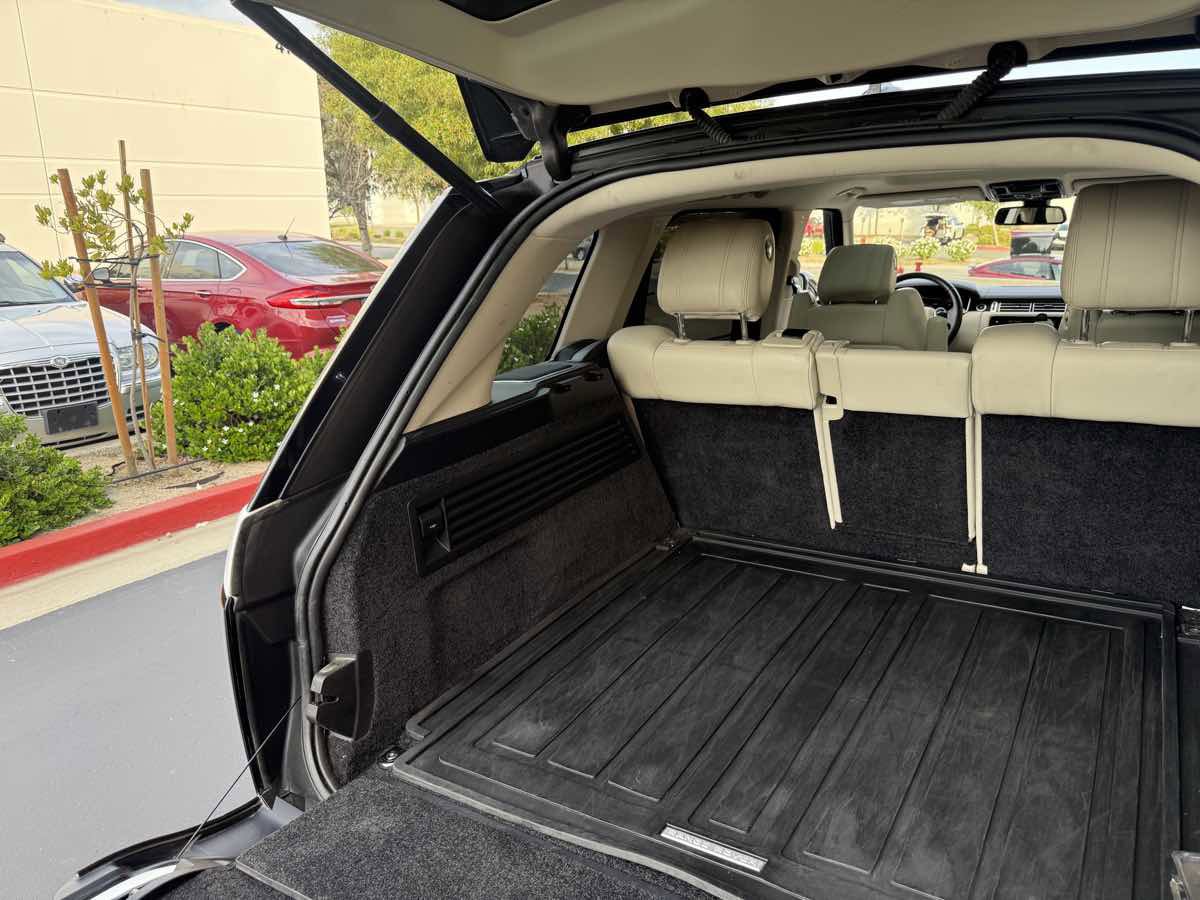 Used 2016 Land Rover Range Rover Long Wheelbase Supercharged image 96