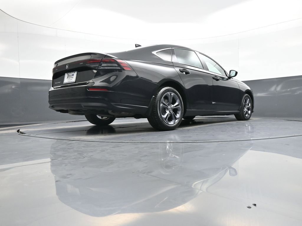Certified 2023 Honda Accord EX image 27