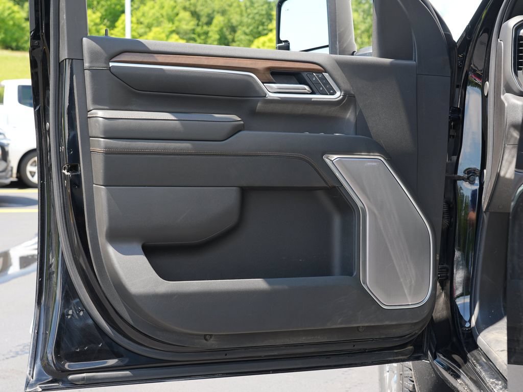 Certified 2025 Chevrolet Silverado 3500 High Country w/ High Country Premium Package AWD/4WD image 14