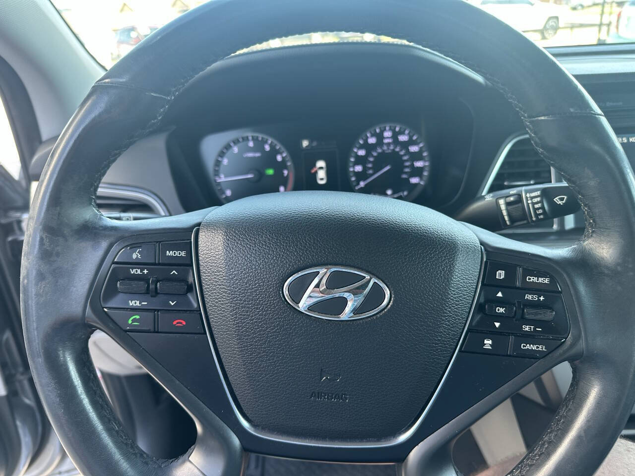 Used 2017 Hyundai Sonata Limited w/ Ultimate Package 04 FWD image 16