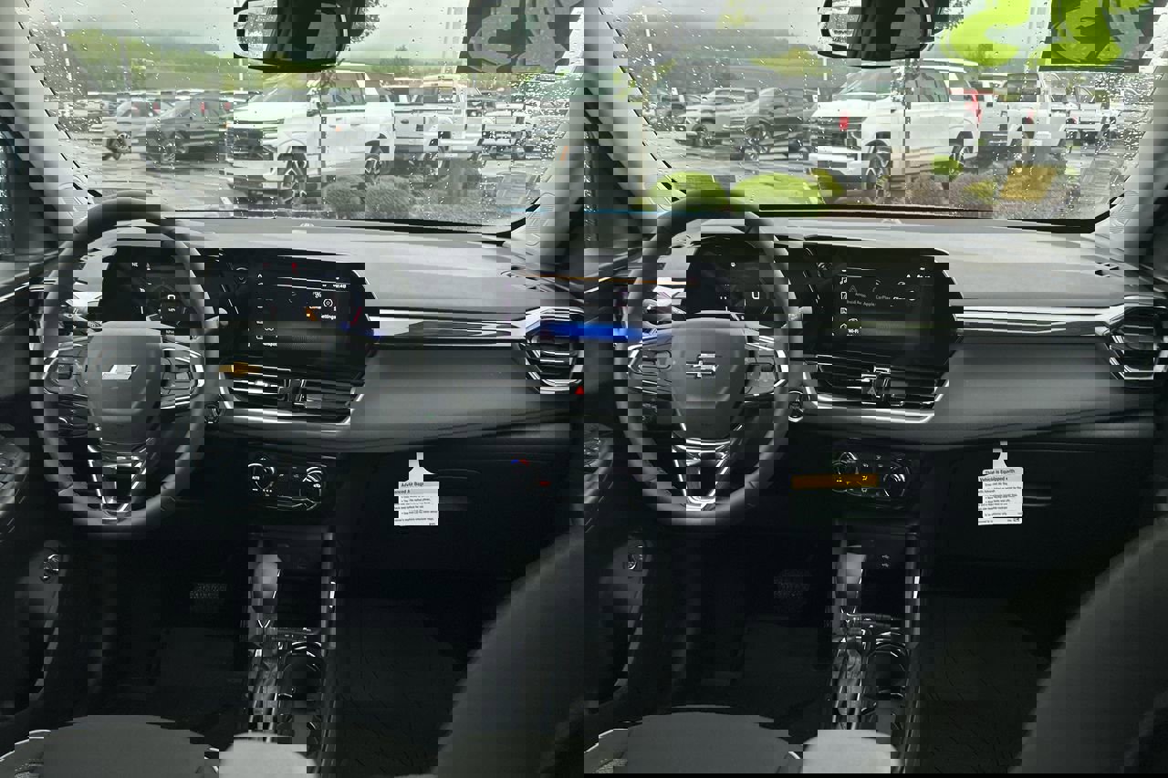 New 2025 Chevrolet TrailBlazer LT w/ Convenience Package image 14