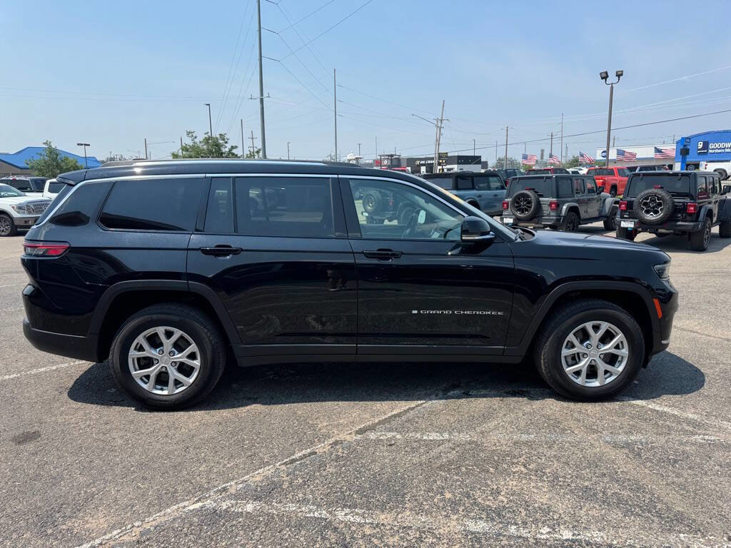 Used 2023 Jeep Grand Cherokee L Limited image 6