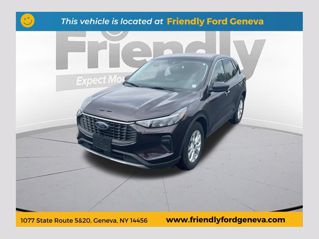 Used 2023 Ford Escape Active AWD/4WD image 1