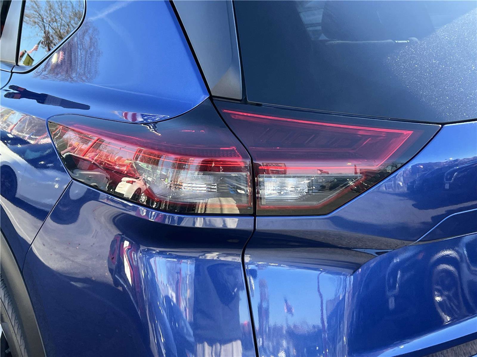 Certified 2022 Nissan Rogue SV image 16