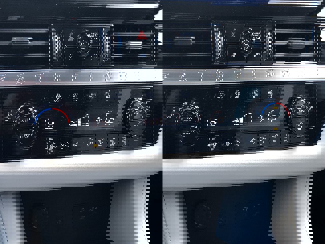 New 2026 Nissan Pathfinder SL image 31