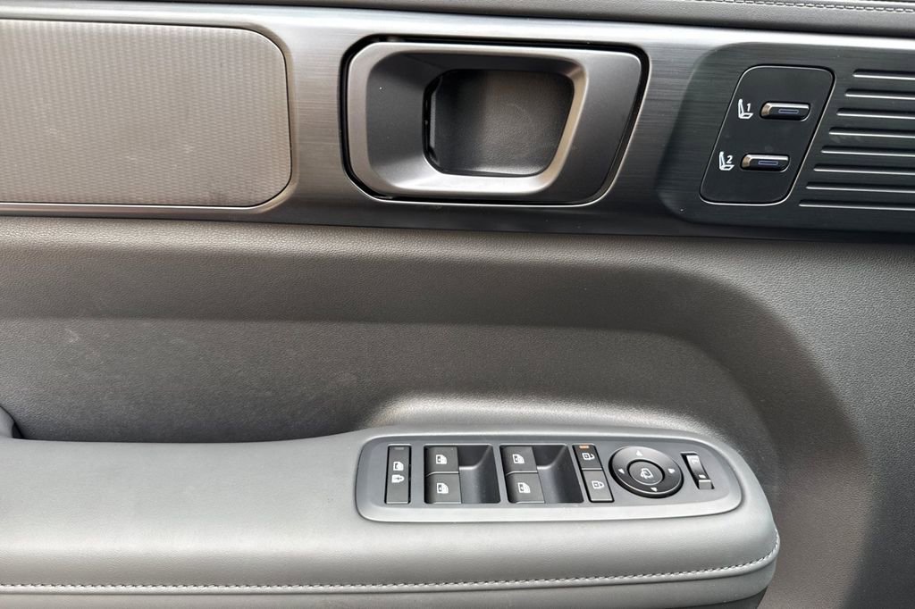 New 2026 Hyundai Santa Fe Calligraphy image 9