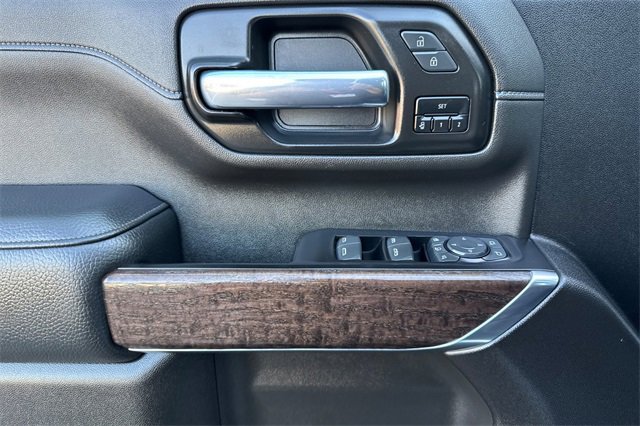 Used 2022 GMC Sierra 3500 Denali image 11