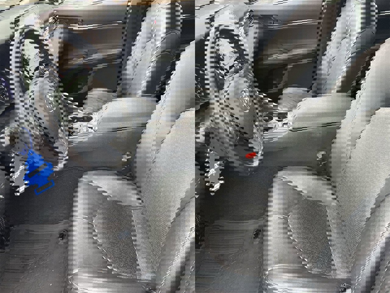 Used 2022 Toyota Camry XSE image 18