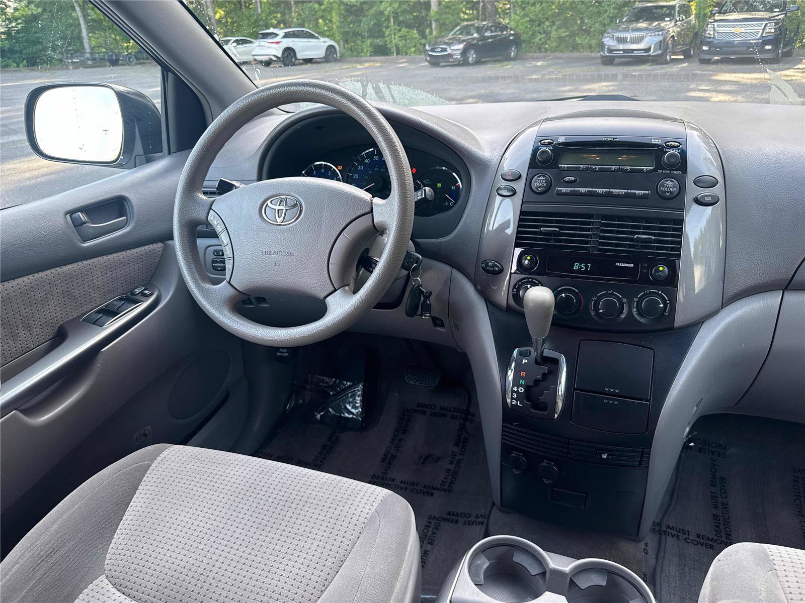 Used 2010 Toyota Sienna FWD image 15