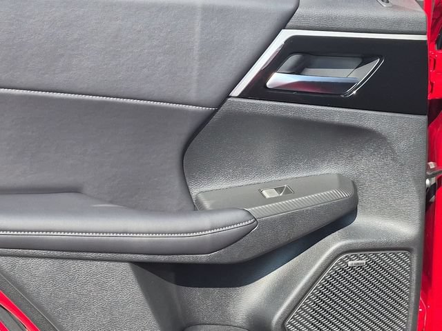 New 2026 Mitsubishi Outlander AWD image 30