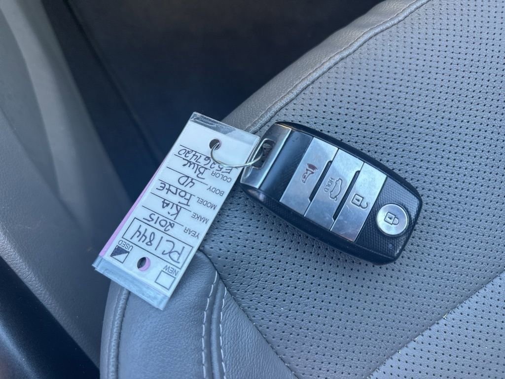 Used 2015 Kia Forte EX w/ EX Premium Package image 32