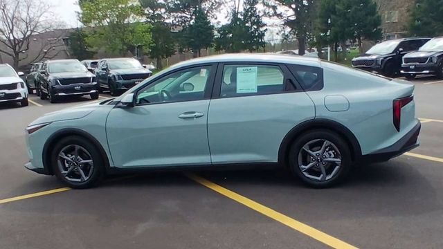Certified 2025 Kia K4 FWD image 8