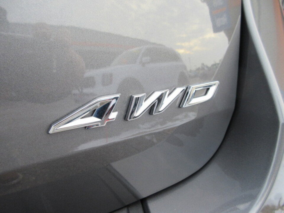 Used 2025 Ford Explorer ST-Line w/ Premium Package image 12