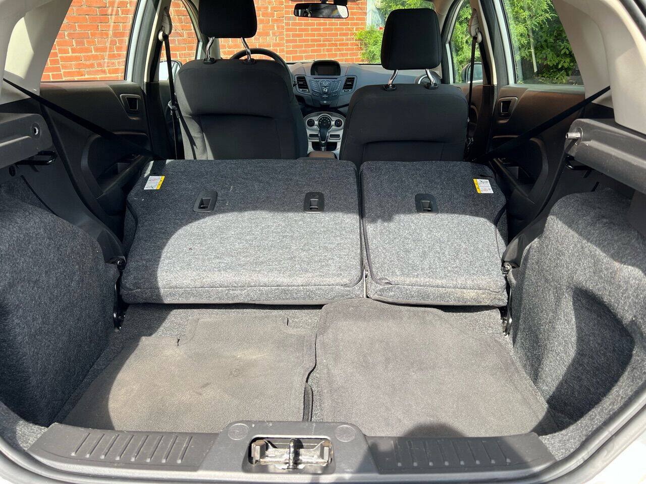 Used 2019 Ford Fiesta SE FWD image 30