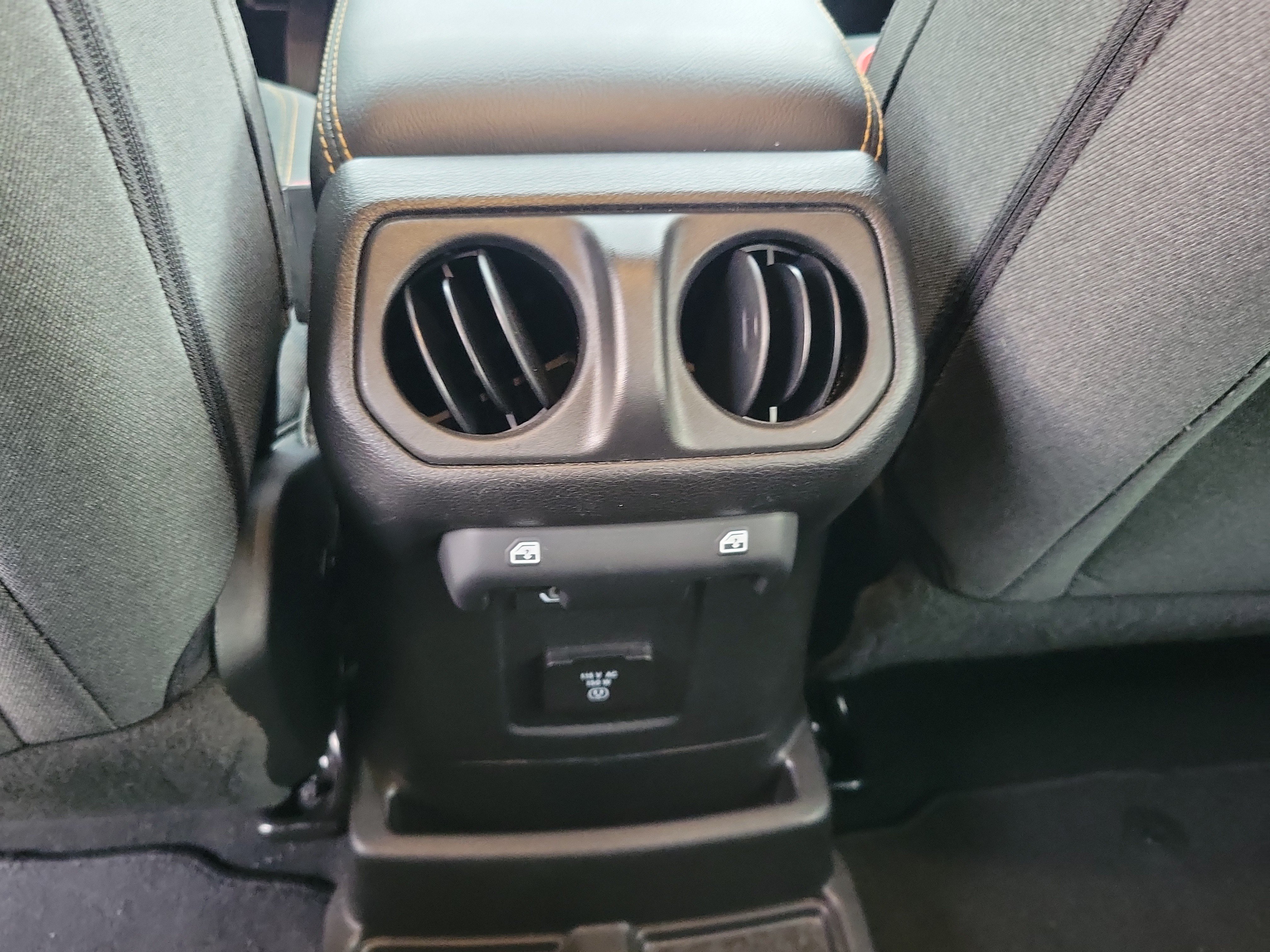 Used 2025 Jeep Wrangler Unlimited Sahara w/ Safety Group AWD/4WD image 9