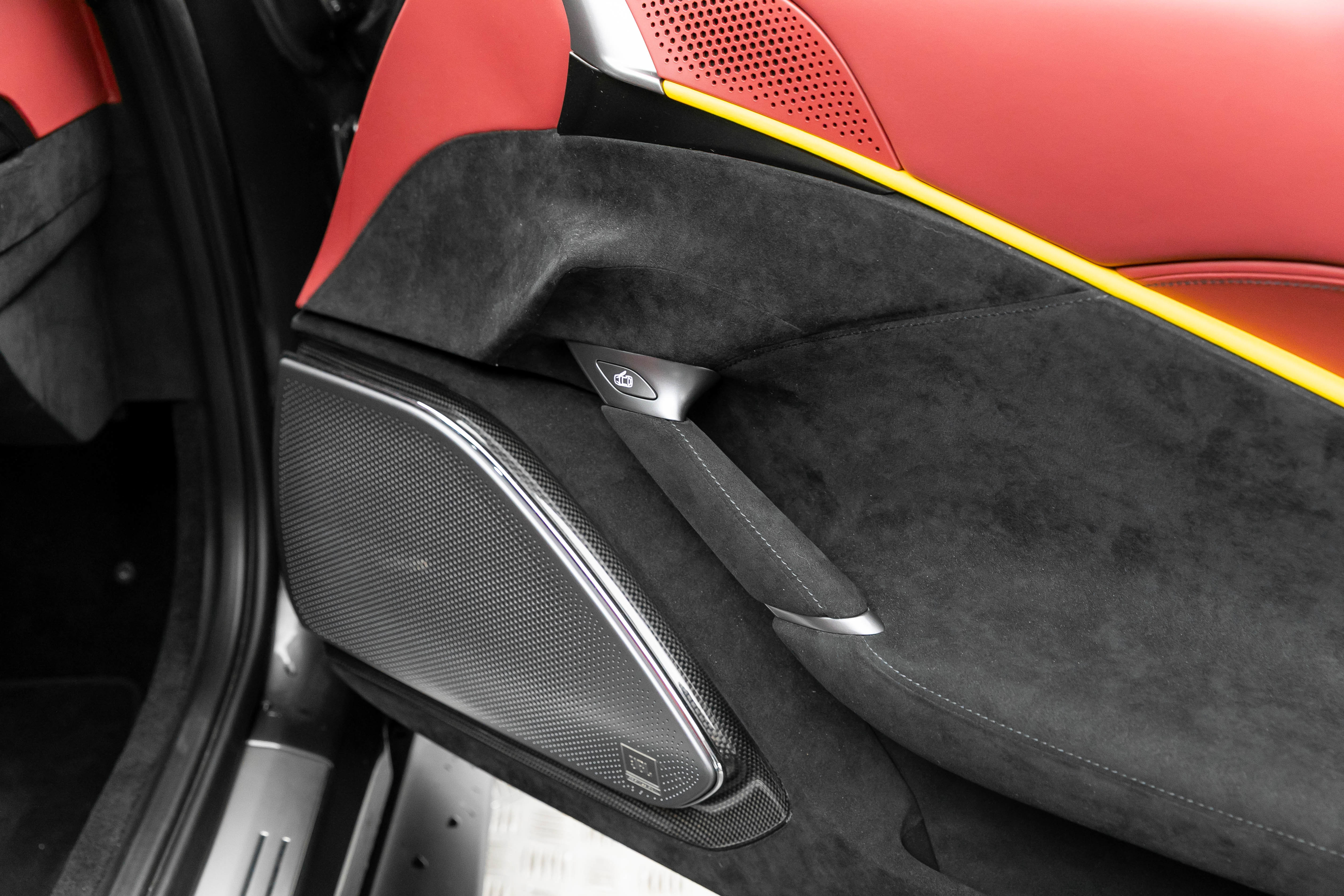 Certified 2022 Ferrari Roma image 39