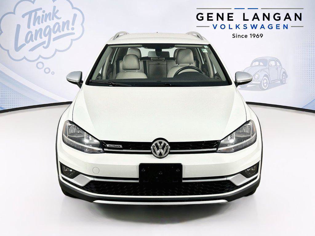 Used 2019 Volkswagen Golf Alltrack S AWD/4WD image 2