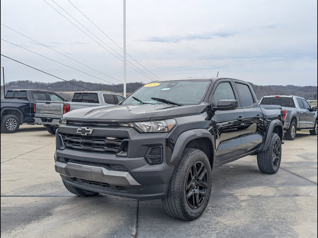 Used 2024 Chevrolet Colorado Trail Boss w/ Advanced Trailering Package