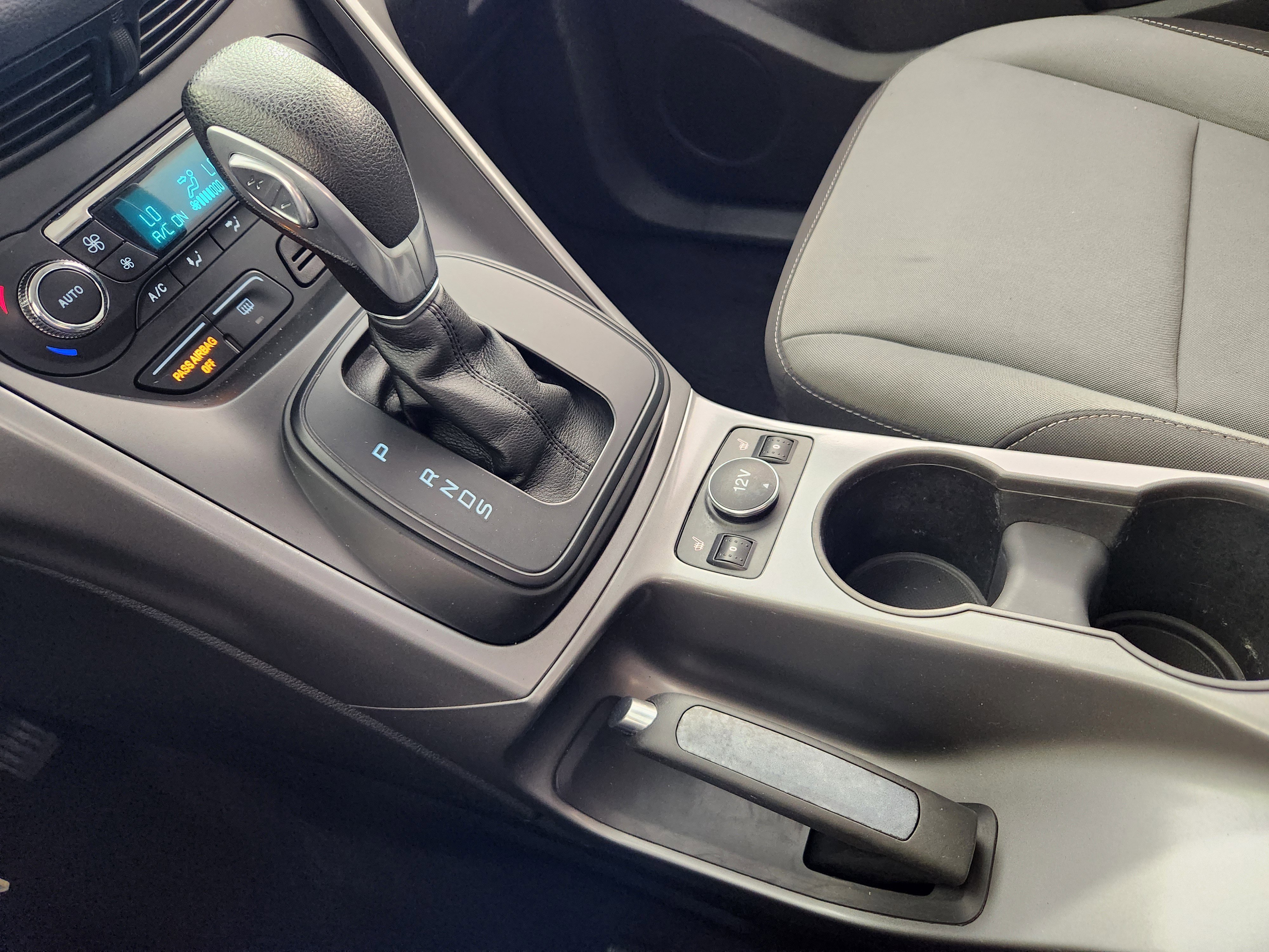 Used 2016 Ford Escape SE w/ Equipment Group 201A image 25