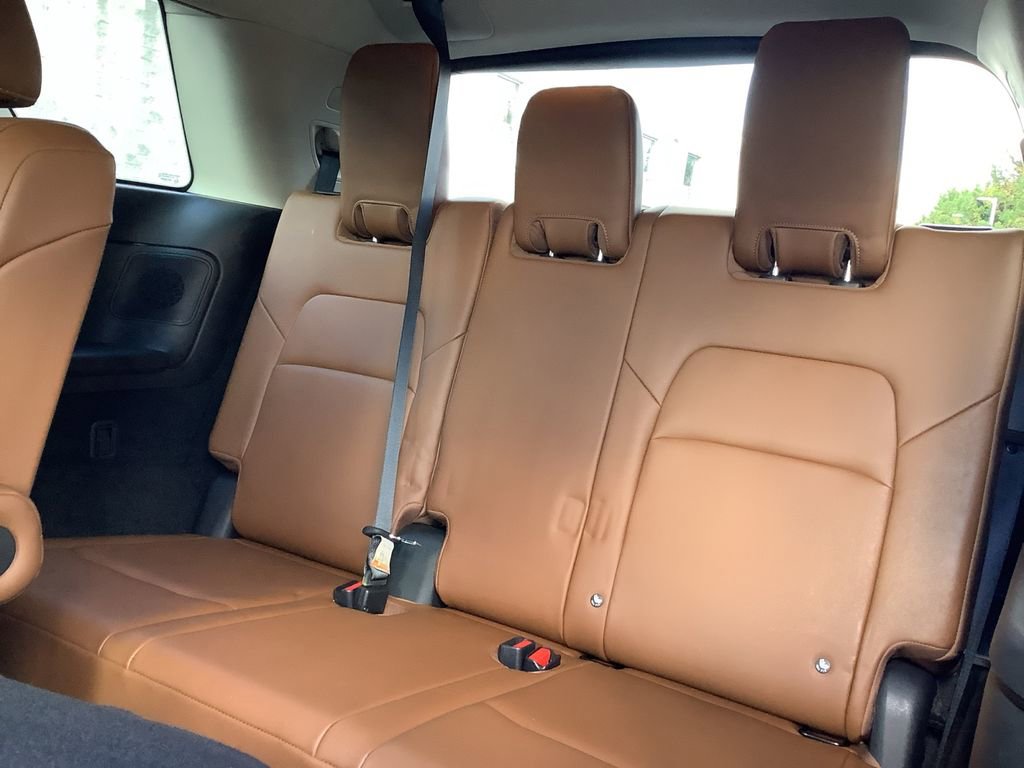 Used 2023 Nissan Pathfinder Platinum image 33